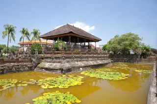 Archive photo: palace at Klungkung, Bali.