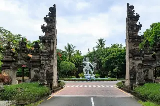 Bali International Fashion Week Opens in Nusa Dua