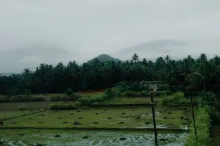 Bali expects delayed rains as flood and landslide risks persist