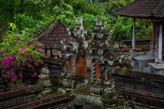 Catur Laba and Kala Upa Guide Bali Activities on Sunday