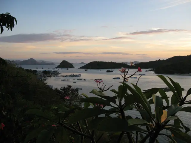 Haze affects Labuan Bajo and Flores as officials rule out volcanic ash