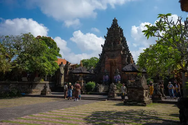 How Bali’s electricity system works: capacity, peak demand and reserves